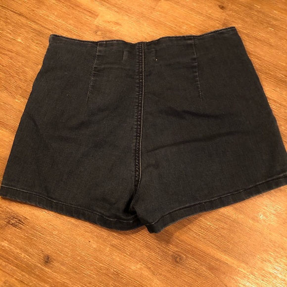 Jeans short - Picture 2 of 2